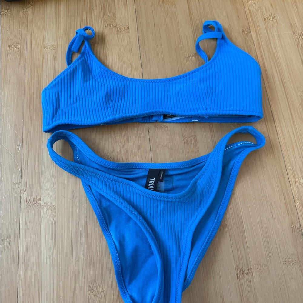 Triangl Swimwear ribbed Blue Bikini
